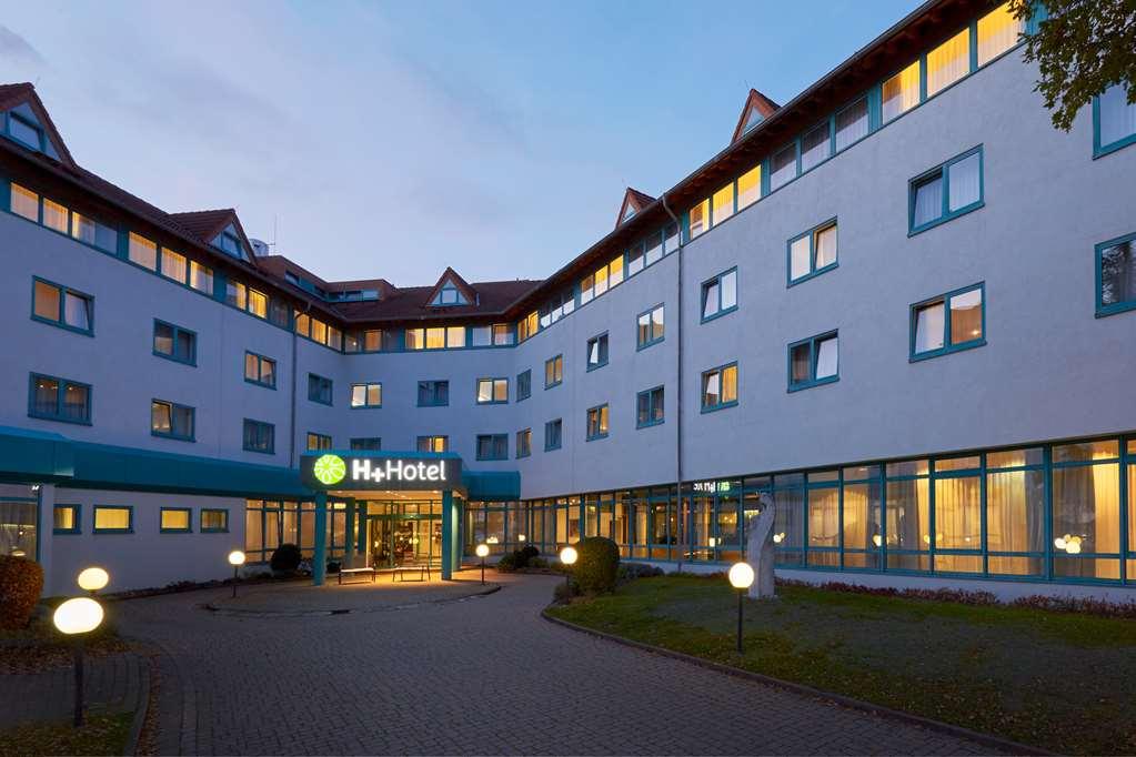 H+ Hotel Stuttgart Herrenberg Exterior foto